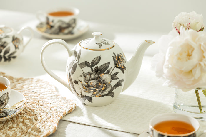 Black Gold Peony Fine Porcelain Tea Set