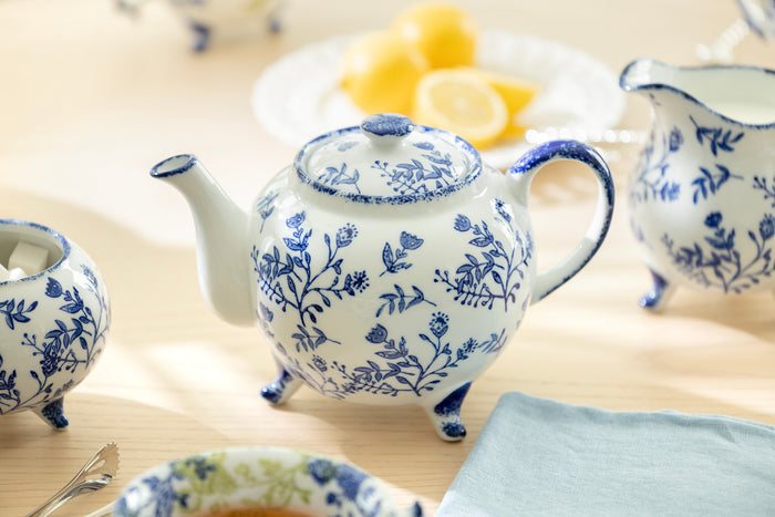 Blue Botanical Garden Three-Foot Fine Porcelain Tea Set