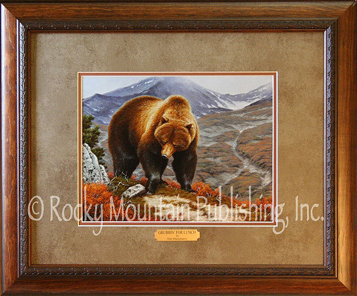 Grubbin for Lunch – Framed Print by Tom Mansanarez