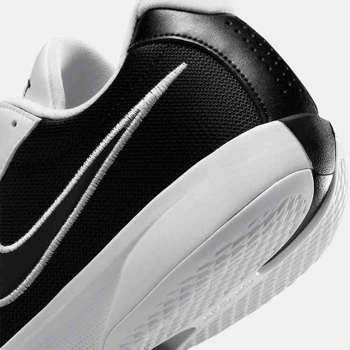 Up close, rear view of the Nike G.T. Cut Academy.