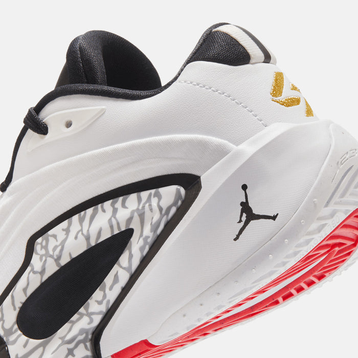 Up close, rear view of the Kids' Jordan Luka 3 "Motorsport".