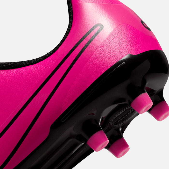 Up close, rear view of the Kids' Nike Tiempo Legend 10 Club Soccer Cleats.