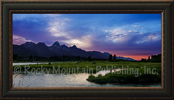 Last Light – Framed Giclee Canvas by Mitchell Mansanarez