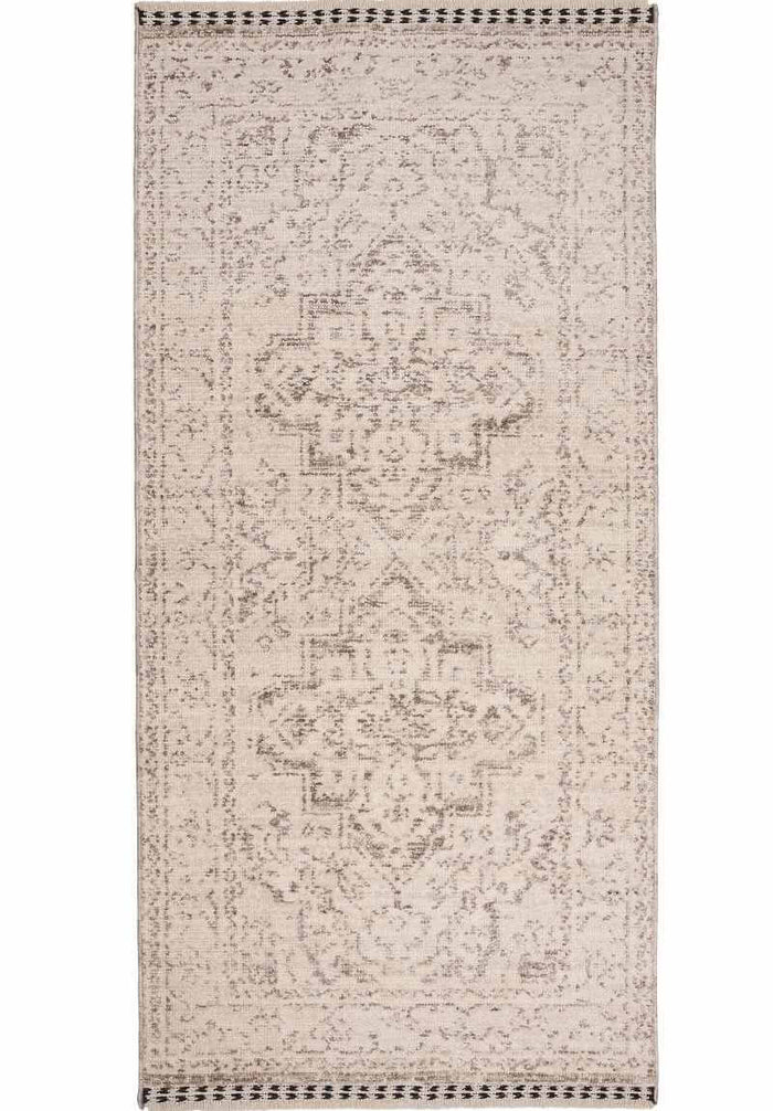 Traditional Medallion Vintage Rug with Cotton Fringe