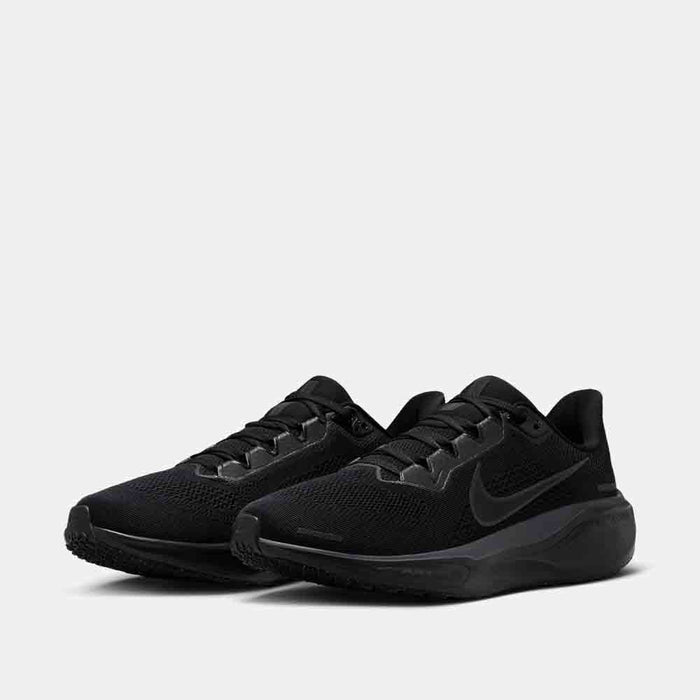 Front view of the Nike Men's Pegasus 41 Running Shoes.