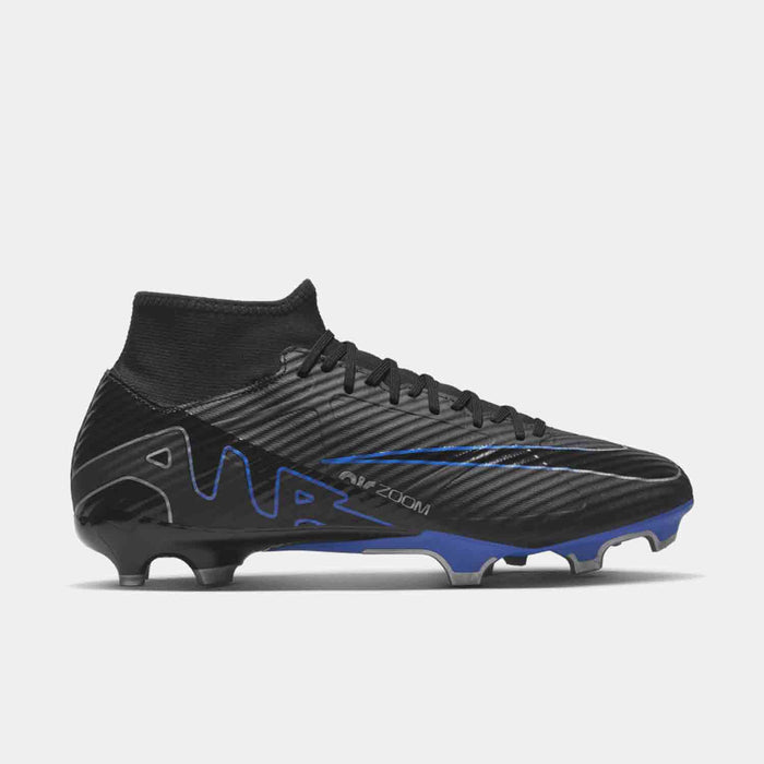 Side view of Nike Mercurial Superfly 9 Academy Soccer cleats.