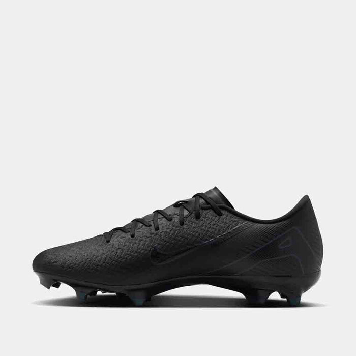 Side medial view of the Nike Mercurial Vapor 16 Academy Soccer Cleats.