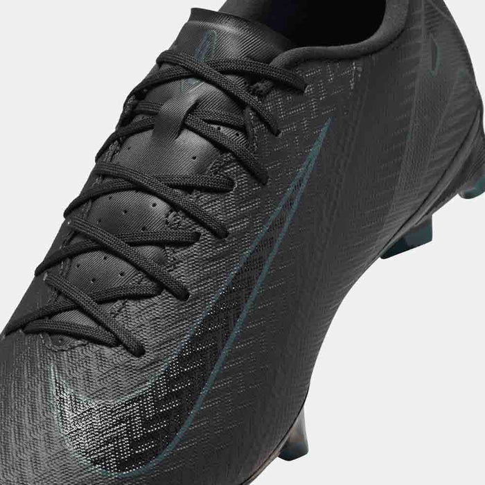 Up close, front view of the Nike Mercurial Vapor 16 Academy Soccer Cleats.