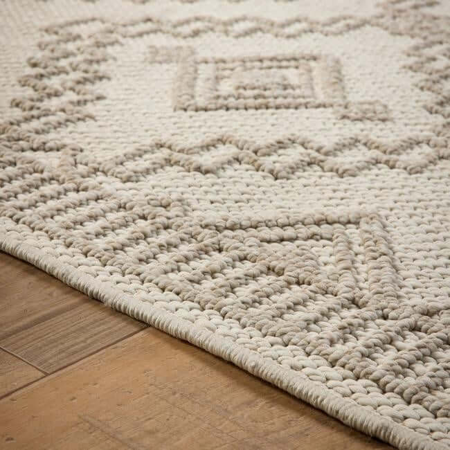 The Rustic Rug Diamond Design: Polyester Pile for Any Room