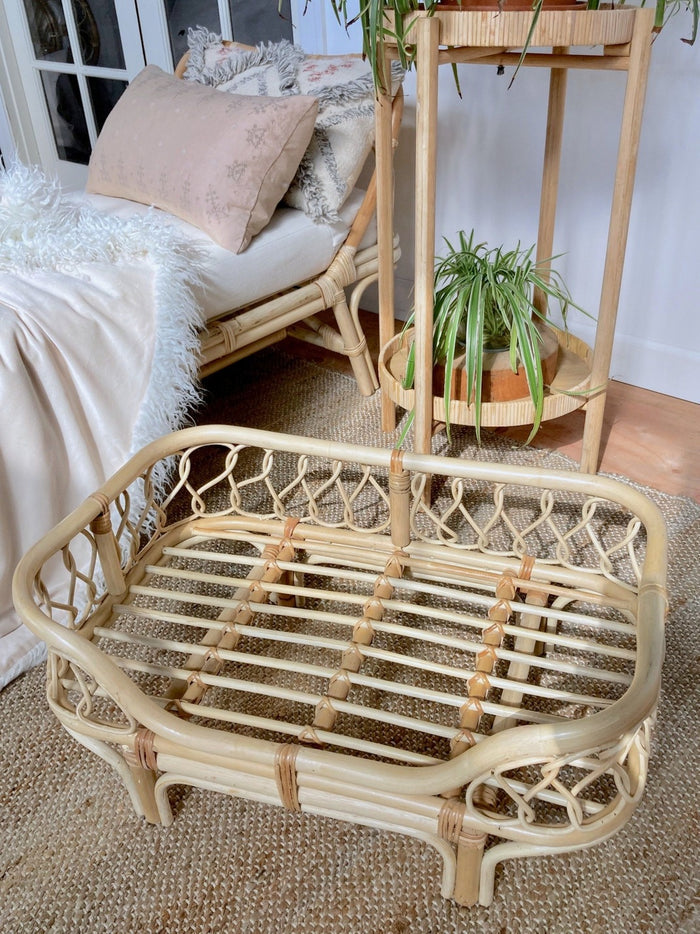 SP - Rattan Pet Bed 'Eleanor'
