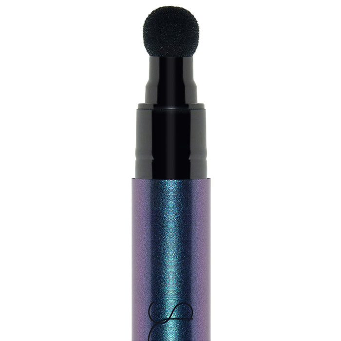 surratt-dew-drop-concealer-applicator-close-up
