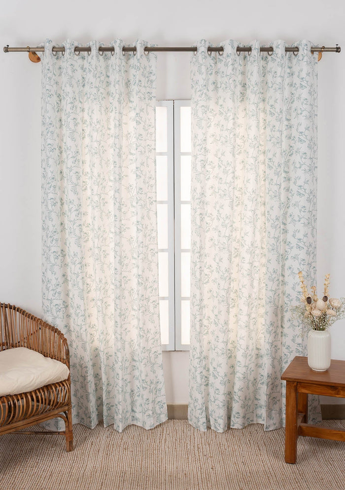 Willow floral 100% cotton Fabric for living room - Light Reduction - Nile Blue